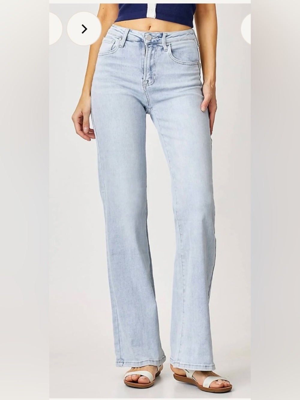 Risen 90's Wideleg Light Wash High Rise Jeans Size 26/3 Vintage Style Raw Hem